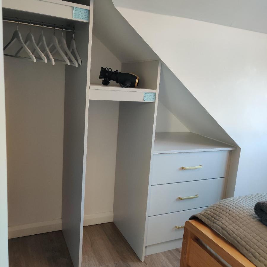 Delightful & Picturesque Modern Detached Apartment, Next To Chester Zoo, Near Park And Ride To City Centre Dış mekan fotoğraf